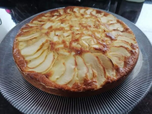 Tarte de Maçã Tradicional – Sabor Caseiro e Reconfortante